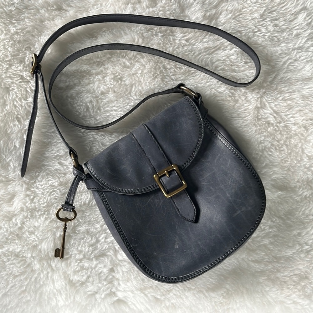 FOSSIL Vintage Reissue (VRI) grey navy blue Small Flap Crossbody saddleb…